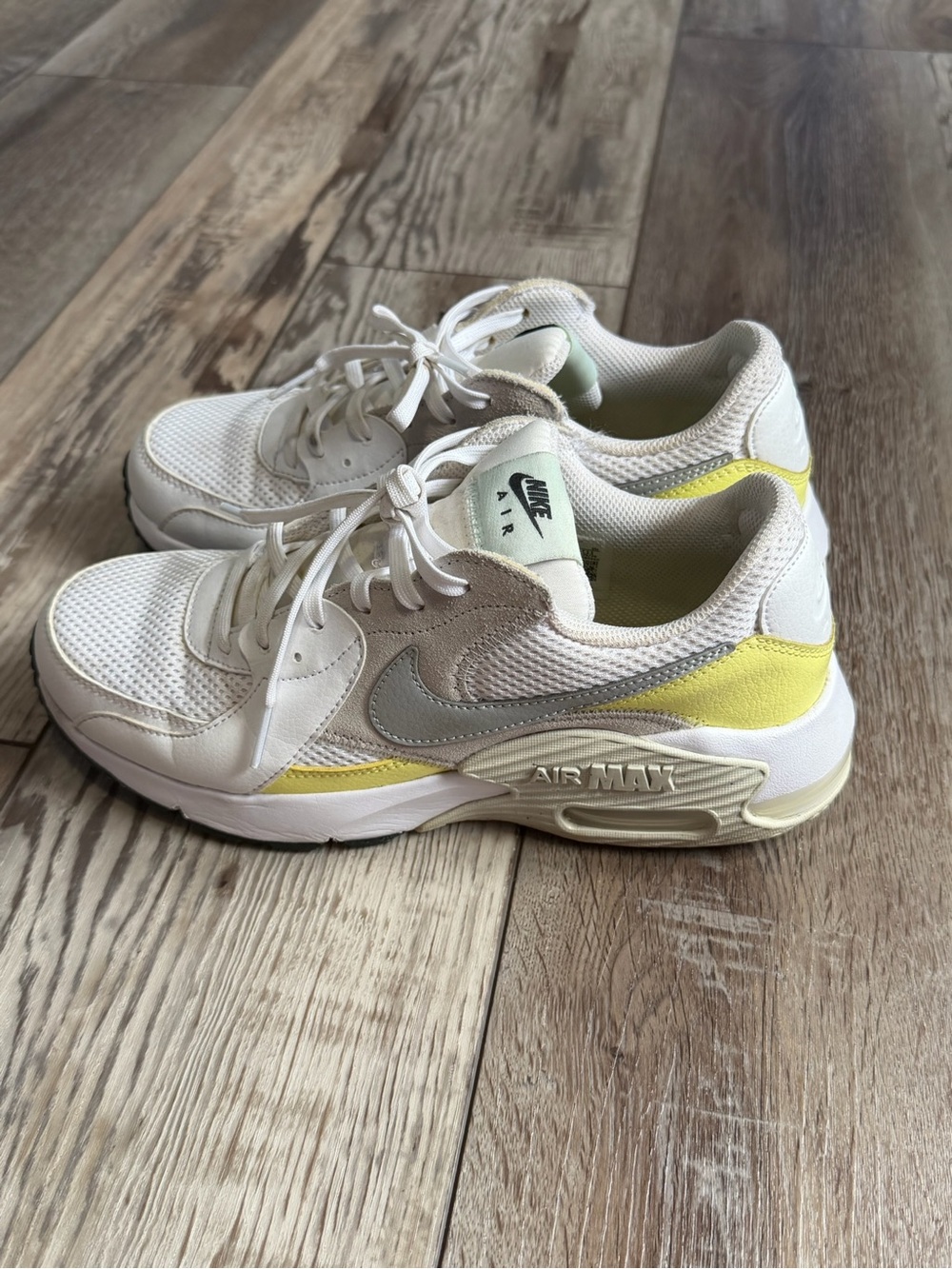 Nike Women’s 8.5 Cream Yellow Air Max Trainers